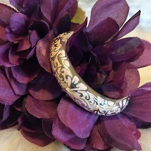 NWOT Nordstrom Sequin Bracelet Pink and Silver Design Open Clasp